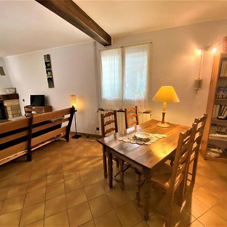 Gite De Groupe 15 A 19P, Parc, Salle De Reception - Chambres D'Hotes En Semaine Villeneuve-de-Berg Eksteriør bilde