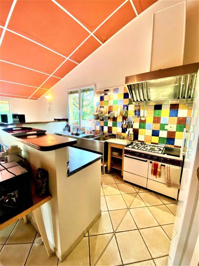 Gite De Groupe 15 A 19P, Parc, Salle De Reception - Chambres D'Hotes En Semaine Villeneuve-de-Berg Eksteriør bilde