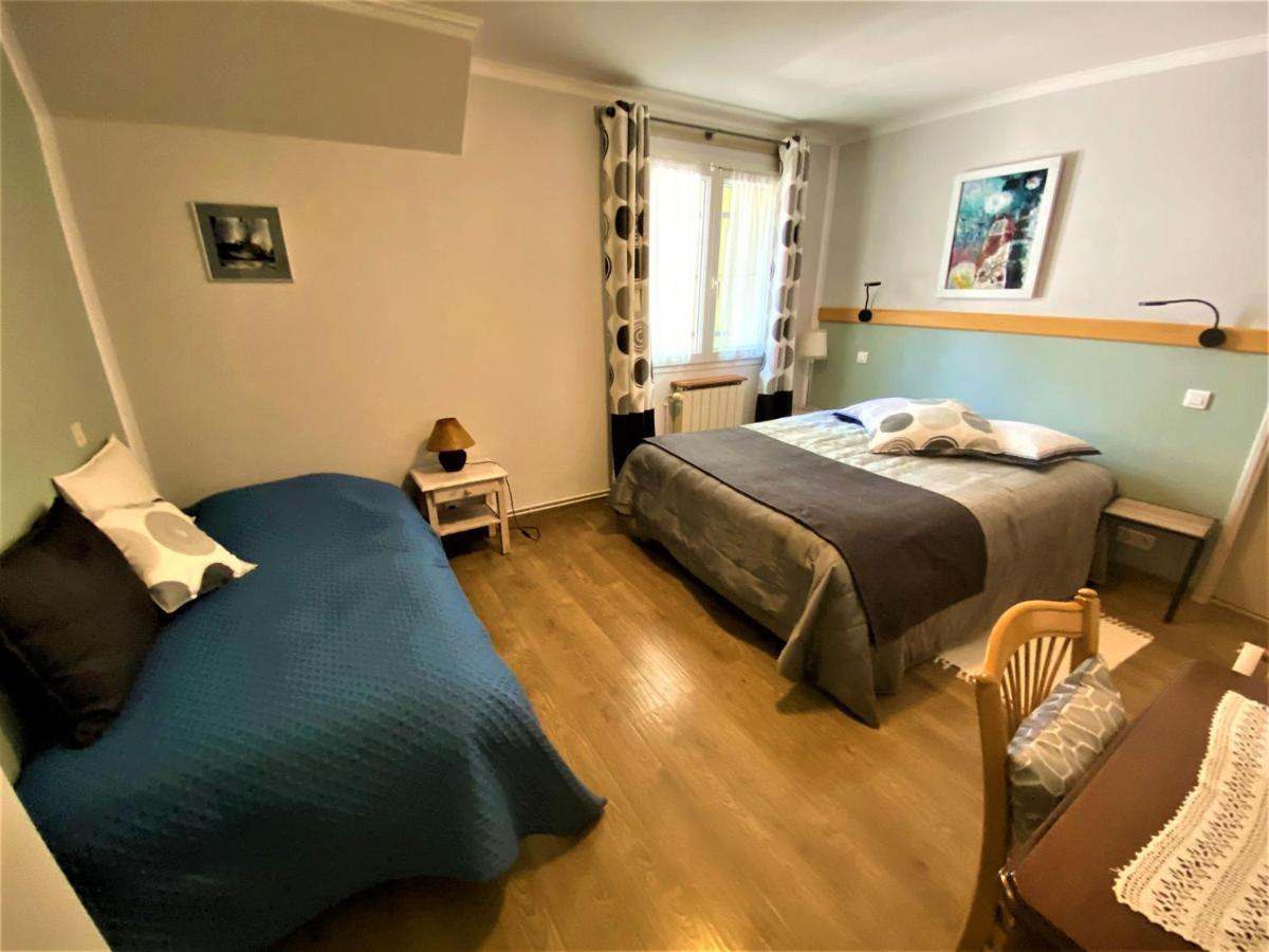 Gite De Groupe 15 A 19P, Parc, Salle De Reception - Chambres D'Hotes En Semaine Villeneuve-de-Berg Eksteriør bilde