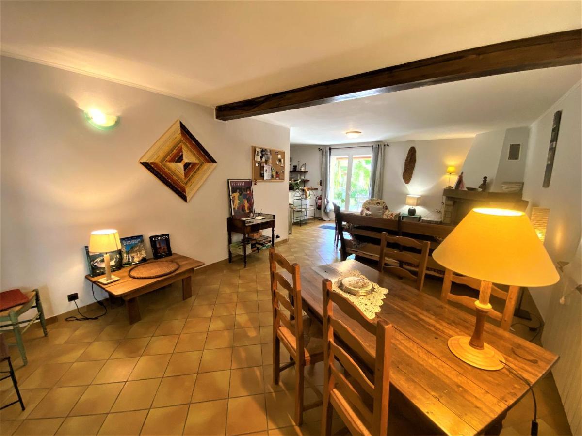 Gite De Groupe 15 A 19P, Parc, Salle De Reception - Chambres D'Hotes En Semaine Villeneuve-de-Berg Eksteriør bilde